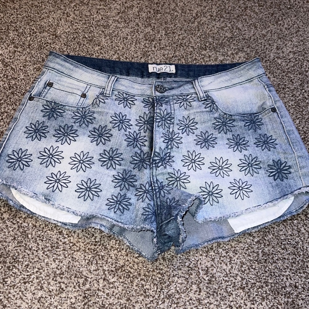 Womens High rise shorts